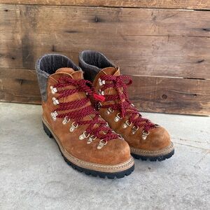 Brown Suede Hiking Boots with Red Laces